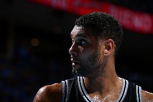 STAR SPORTS下载-美媒盘点入选最佳防阵次数最多的无DPOY球员：邓肯15次 科比12次